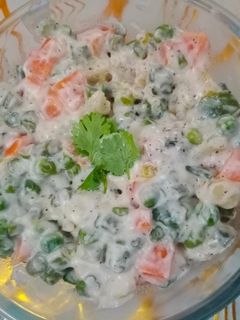 રશિયન સલાડ (russian salad recipe in gujarati) રેસીપી મુખ્ય ફોટો