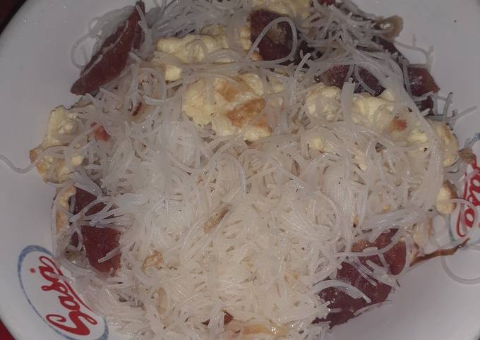 Resep Bihun Goreng Lapchiong 🐷 (Non-halal) yang Bisa Manjain Lidah