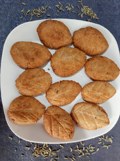 ठेकुआ (Thekua recipe in Hindi) रेसिपी मुख्य फोटो