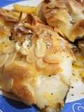 Bacalao al Horno con Alioli Gratinado Almendrado y Patatas Provenzales