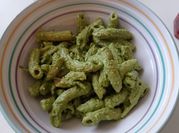 Una foto de pesto de apio