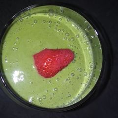 Spinach and Strawberries smoothie A picture of Spinach and Strawberries smoothie.