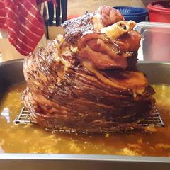 A picture of Moist spiral ham..... found recipe on here, falls off the bone.