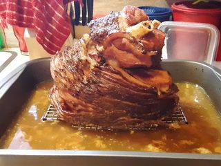Moist spiral ham..... found recipe on here, falls off the bone