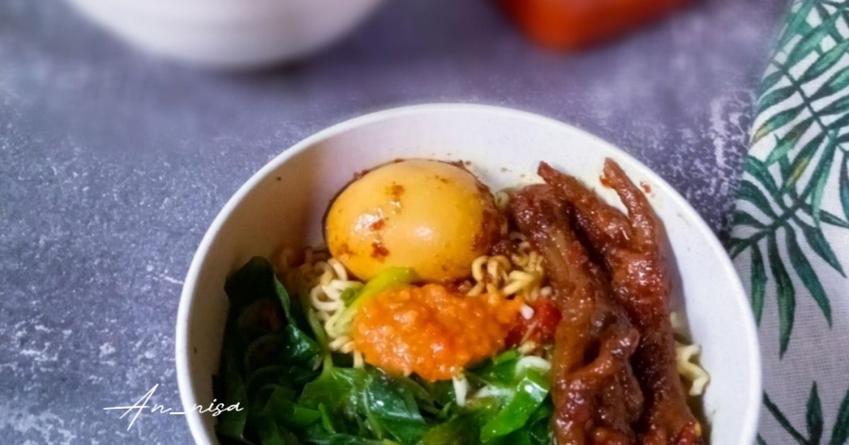 Mie Ayam Kangkung