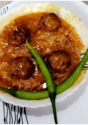 મંચુરિયન ફ્રાઈડ રાઈસ (Manchurian Fried Rice Recipe In Gujarati) રેસીપી મુખ્ય ફોટો