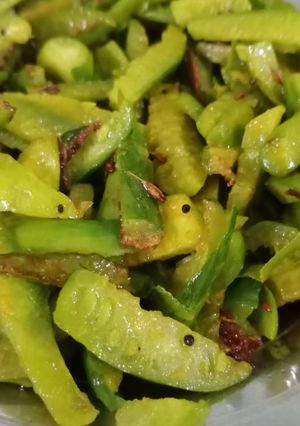 મરચા અને ટીંડોરા નો સંભારો(Marcha-tindora sambharo recipe in Gujarati) રેસીપી મુખ્ય ફોટો