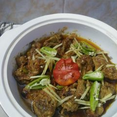 Karachi's special chicken karahi A picture of Karachi's special chicken karahi.