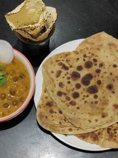 દેશી ચણાનું શાક (Deshi Chana Shak Recipe In Gujarati) રેસીપી મુખ્ય ફોટો