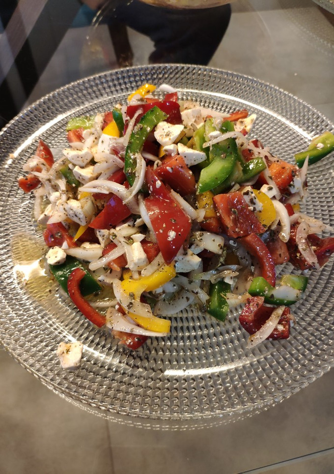 Una foto de Ensalada de pimiento tricolor