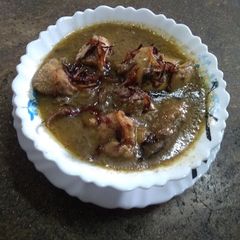 A picture of Chicken Korma.