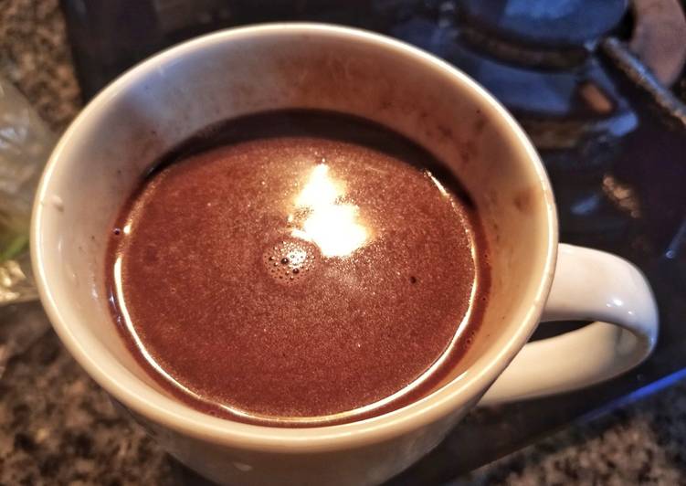 Resep Hot Chocolate (Memanfaatkan Sisa DCC yg lengket di Panci) yang Lezat Sekali