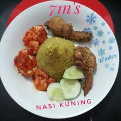 รูปของ Nasi kuning magic com simple