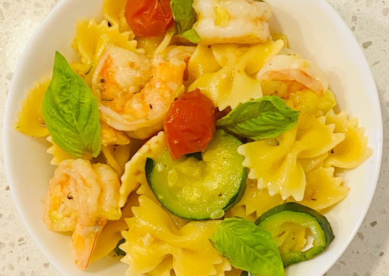 Seafood Garden Pasta