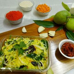 A picture of Raw mango rice /mavinakayi chitranna.