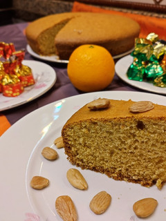 Una foto de Bizcocho de naranja y almendras
