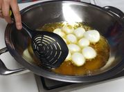 A picture of boiled eggs