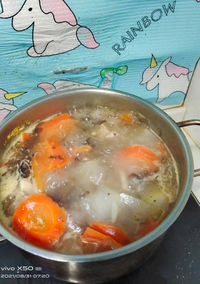 簡單便當菜~~健康五行排骨蘿蔔蔬菜湯 的食譜成品照片