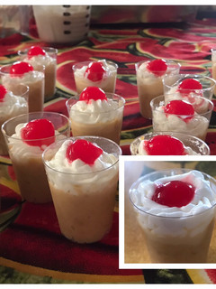Una foto de Shots de tres leches