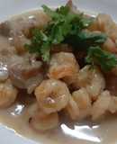 Tôm thịt um nước cốt dừa