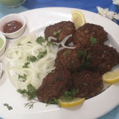 A picture of Chicken kababs.