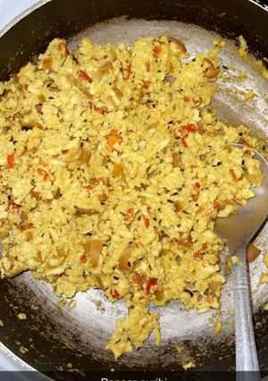 पनीर भुर्जी(paneer bhurji recipe in hindi) रेसिपी मुख्य फोटो