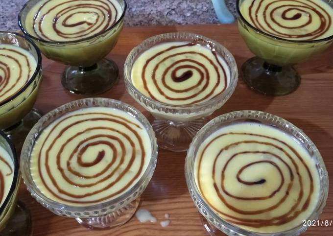 Flan vanille aux raisins et caramel