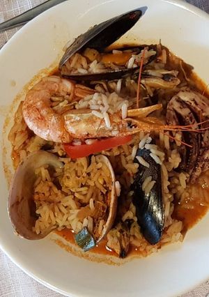 Una foto de Cazuela de mariscos