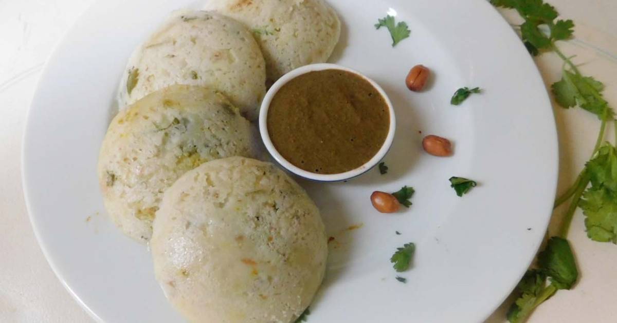 Sago idli (sabhudan, javarisi in tamil) Recipe by Lakshmi Sridharan ...