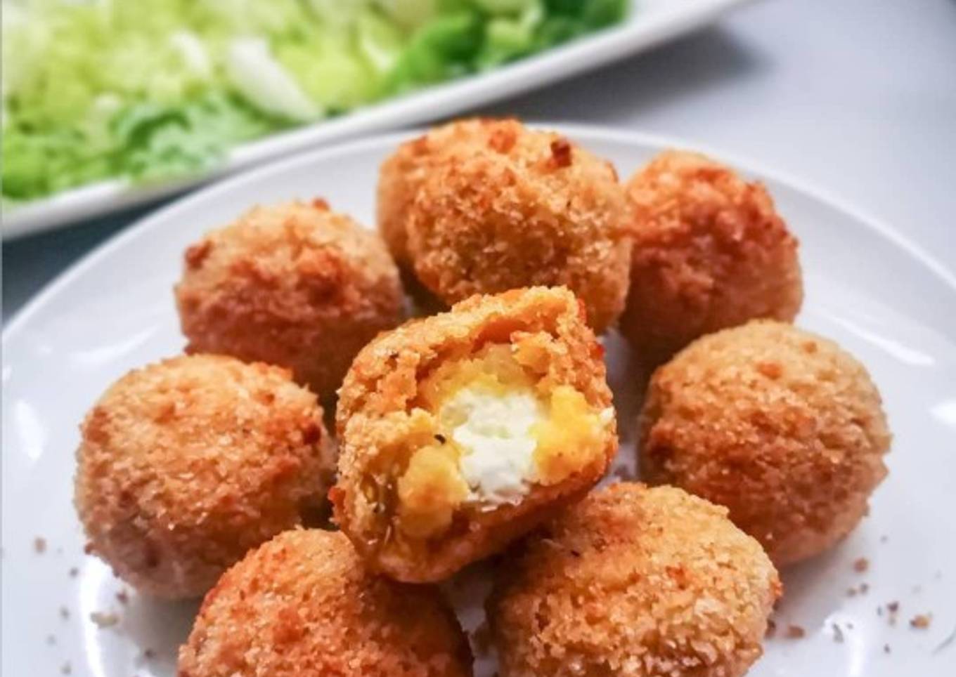 cheese stuffed fries