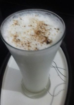 A picture of Badam khaskhas thandai.