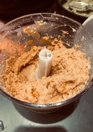 Una foto de Hummus de Morrones Asados 🫑