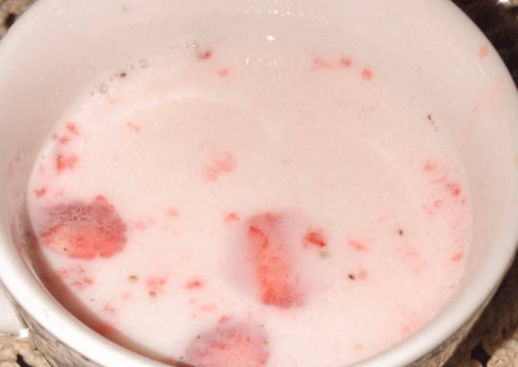 Resep Fresh Starwberry milk Anti Gagal