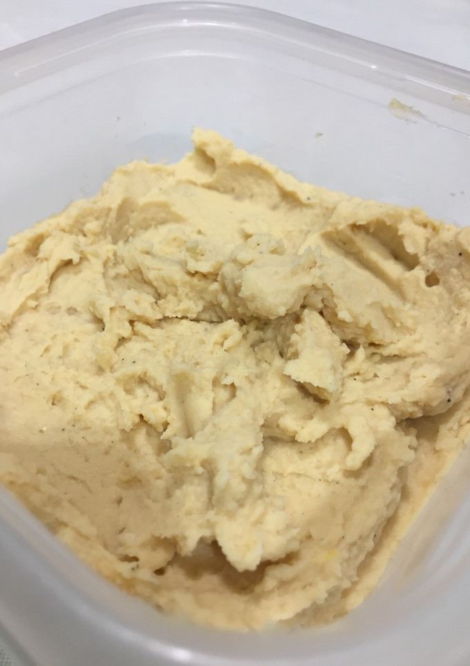 Una foto de Hummus casero