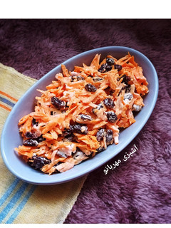 عکسی از دستور سالاد هویج و کشمش