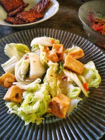 Langkah Gampang Menyiapkan Resep Tumis sawi putih dan tahu yang  Bikin Ketagihan Anti Ribet, Menggugah Selera