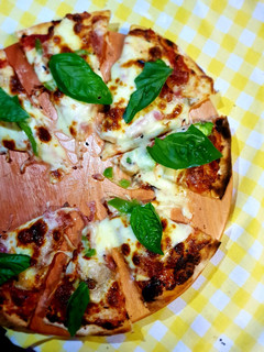 A picture of Pizza dough.