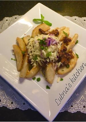 A picture of Homemade Chili Cheese Fries:.