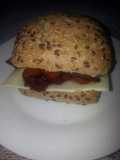 Bocadillo de salchicha y chorizo con mermelada #tapas