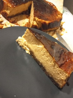 Una foto de Tarta de queso y dulce de Leche cremosa🧀🍯