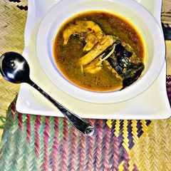 A picture of Fish 🐟 soup 🥣.