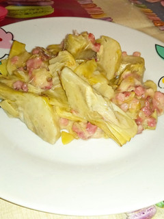 Una foto de Alcachofas al queso con jamón