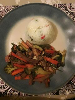 Una foto de Arroz primavera con chapsui