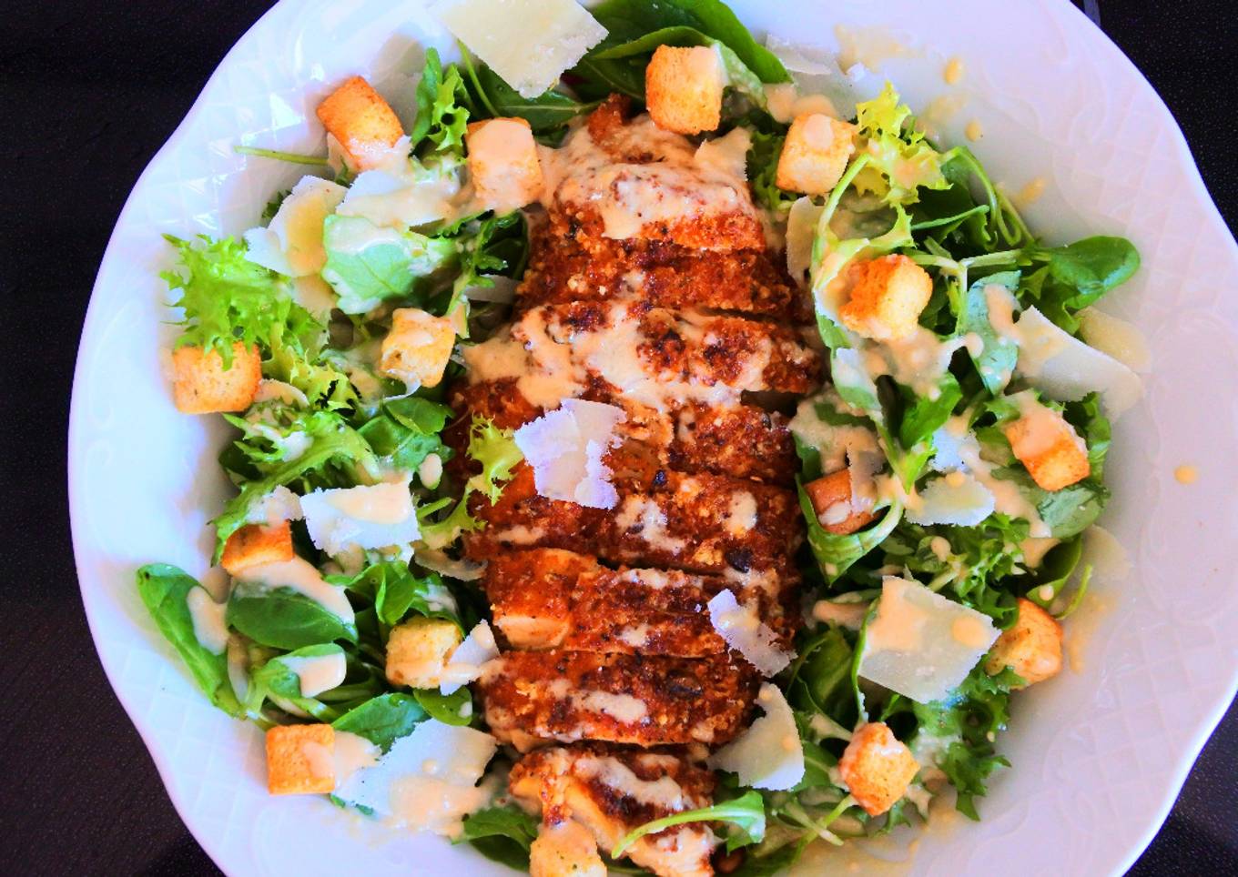 Ensalada César con pollo 🥗 🧀