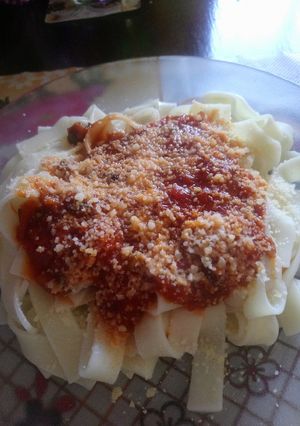 Una foto de Fideos con tuco 🍝😋👌