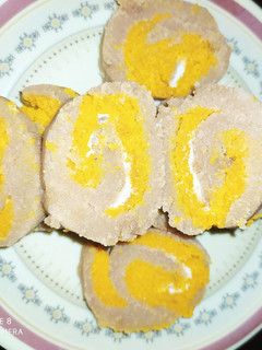 সুজির সুইস্ রোল(Sujir Swiss roll recipe in Bengali) রেসিপির প্রধান ছবি