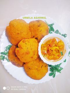 आलू, मेथी और मक्के के आटे की पूरी(Aloo methi aur makke ke aate ki poori recipe in Hindi) रेसिपी मुख्य फोटो