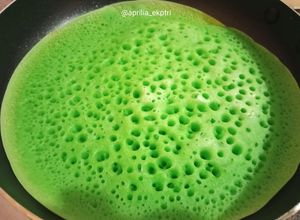 Foto resep Martabak Manis Teflon Bersarang - Pakai Fermipan-Takaran Sendok