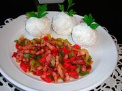 Una foto de fritos de bolas de pimiento