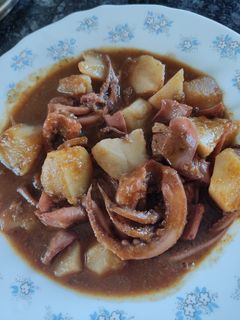 Una foto de Patatas con pota